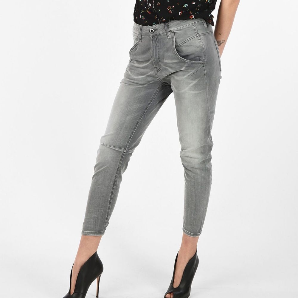 ⭐️DIESEL Denim Stretch Cropped Faiza-NE Sweat Jog Jeans⭐️